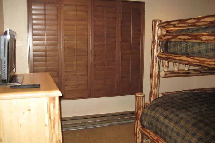 Room 30 of 104