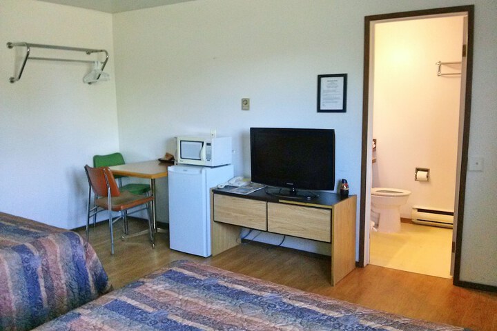 Room 10 of 49