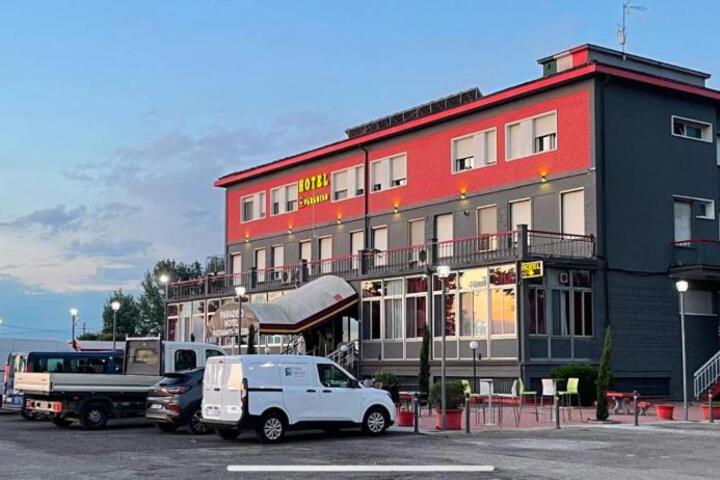 Hotel Paradiso