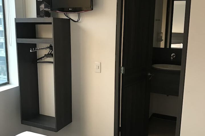Room 17 of 44