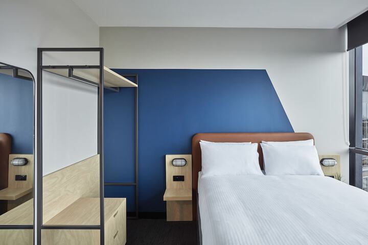 Room 29 of 80