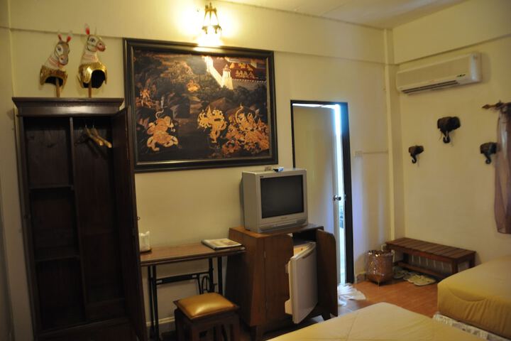 Room 36 of 161