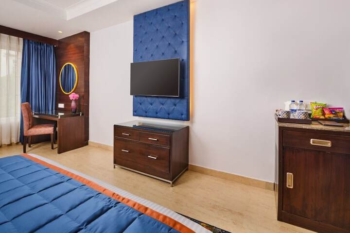 Room 7 of 35