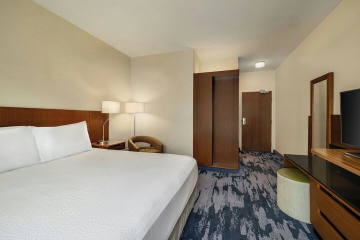 Room 16 of 62