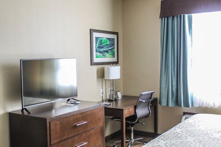 Room 8 of 75