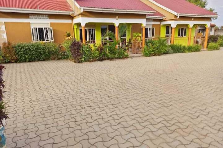 Property Grounds 50 of 53