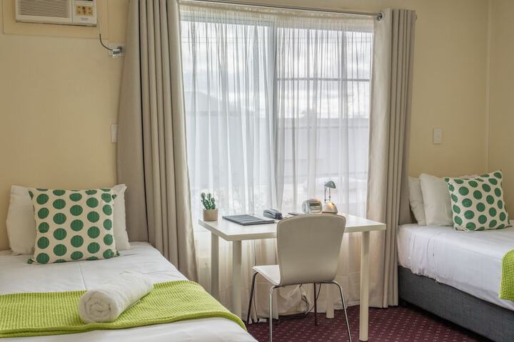 Room 4 of 58