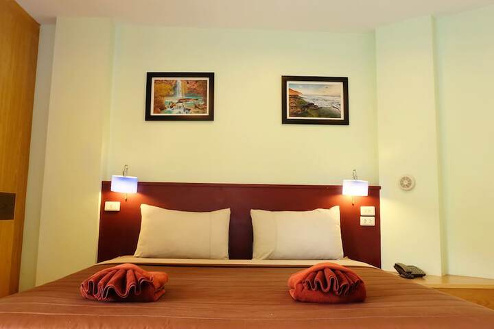 Room 6 of 29