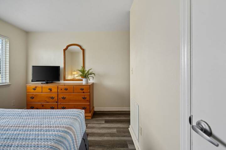 Suite Queen Bed (7 of 11)