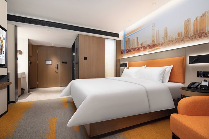Room 17 of 22