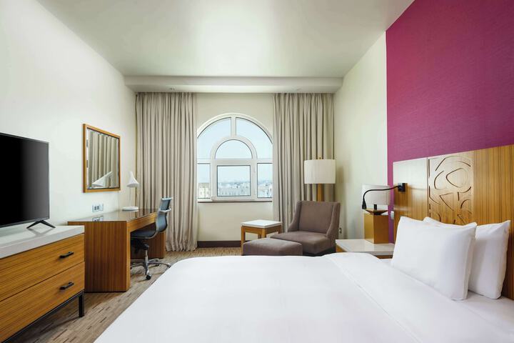 Hotel View 196 of 198