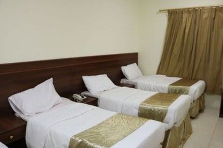 Room 6 of 20