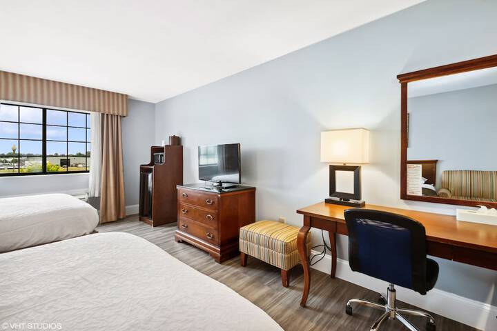 Room 11 of 49