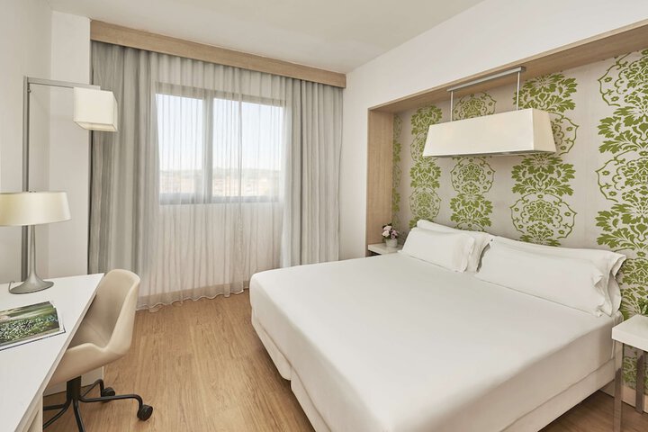 Room 5 of 35