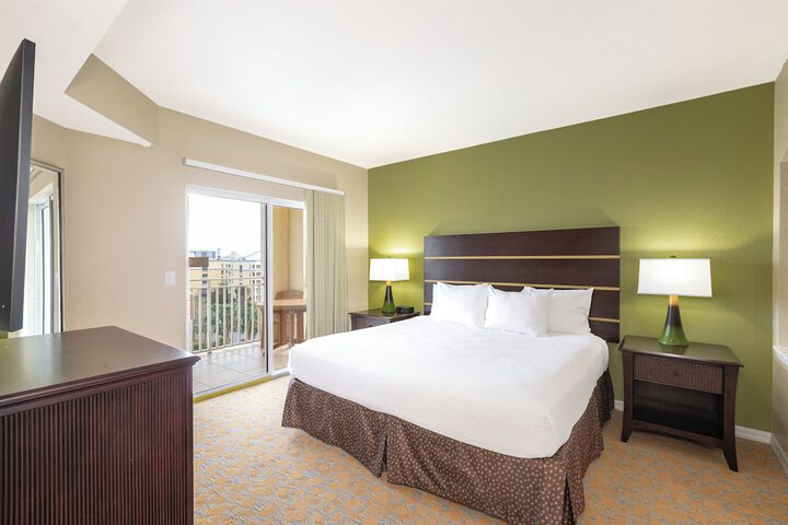Room 26 of 195
