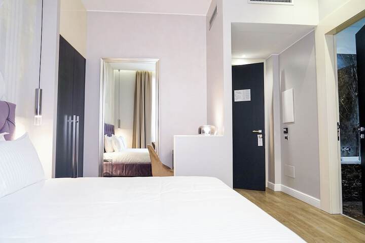 Room 10 of 85