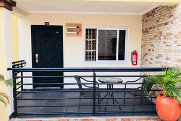 Terrace/Patio 2 of 10