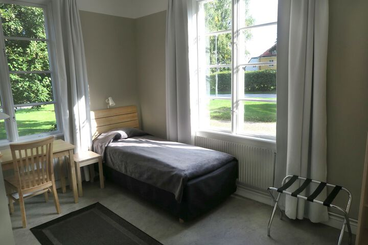 Room 4 of 31