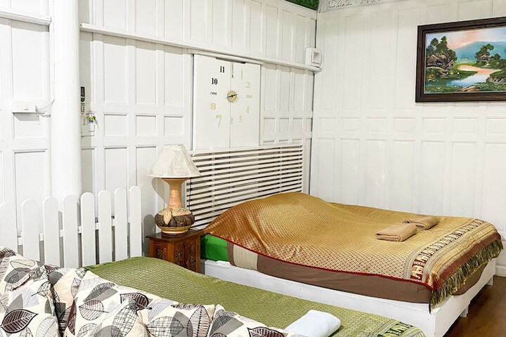 Room 68 of 181