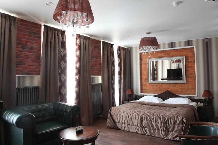 Room 2 of 52