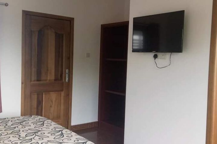 Room 12 of 14
