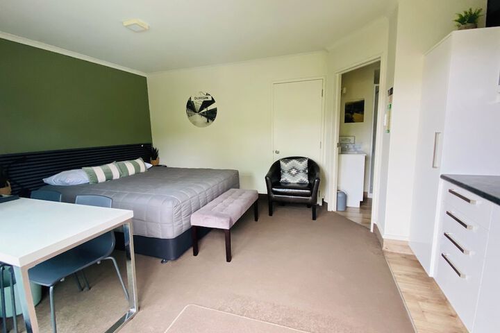 Room 41 of 77