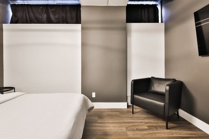 Room 35 of 55