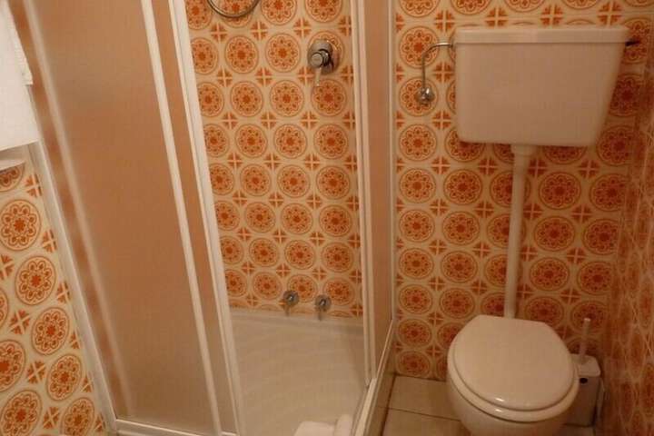 Room 46 of 55