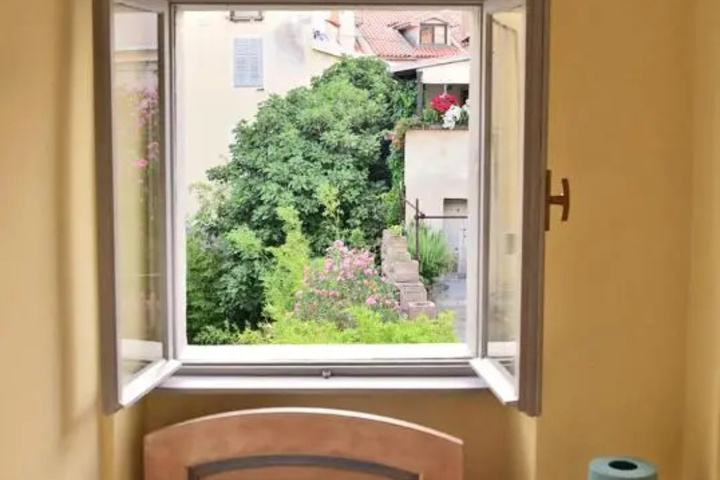 House Julija