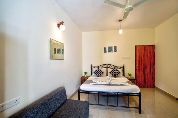 Room 14 of 33