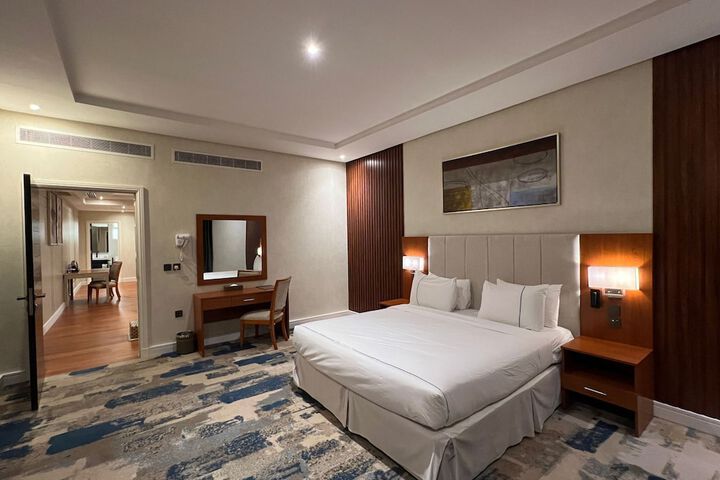 Room 7 of 43