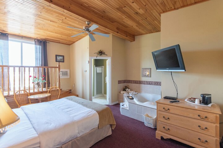 Room 18 of 64