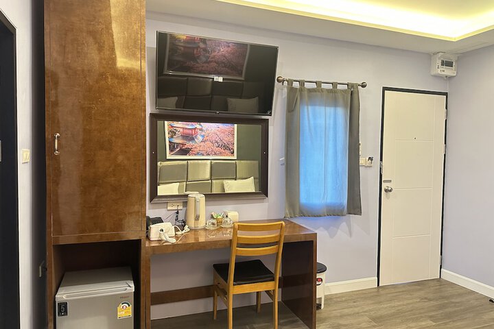 Room 17 of 46