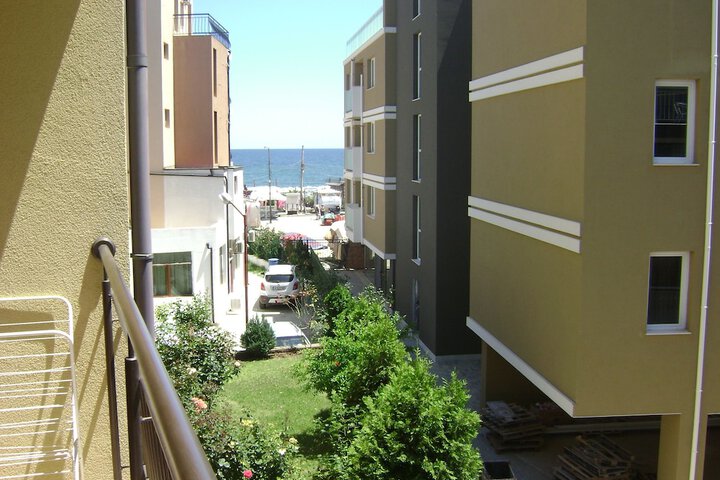 Terrace/Patio 22 of 48