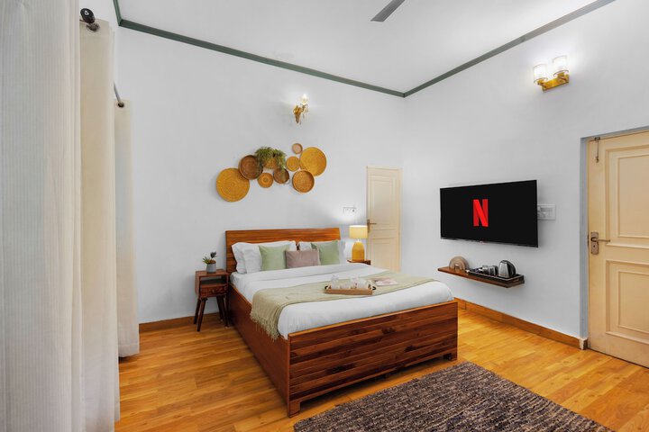 Room 25 of 106