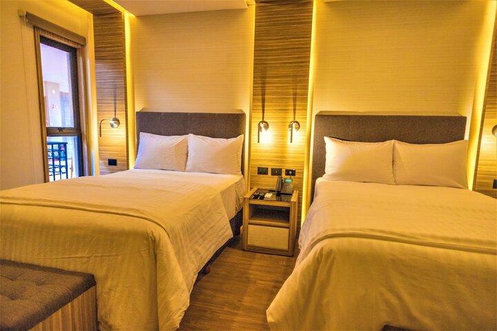 Room 30 of 115