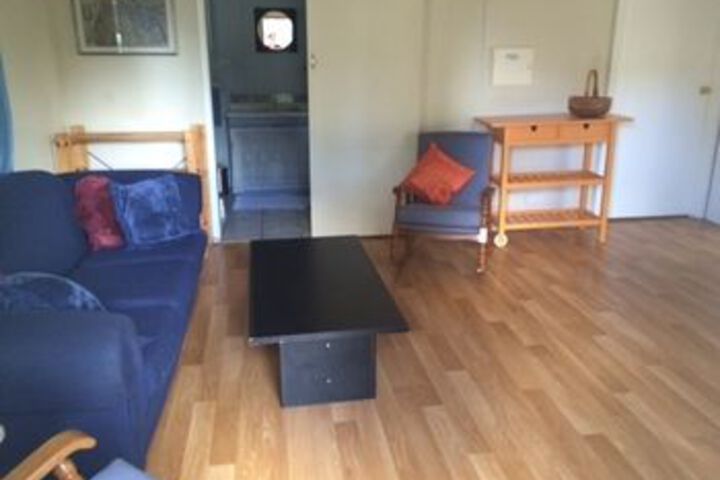 Room 8 of 10