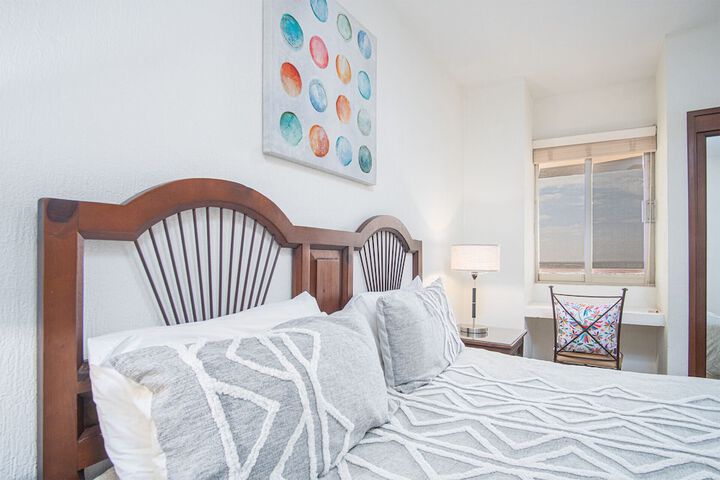 Room 21 of 599