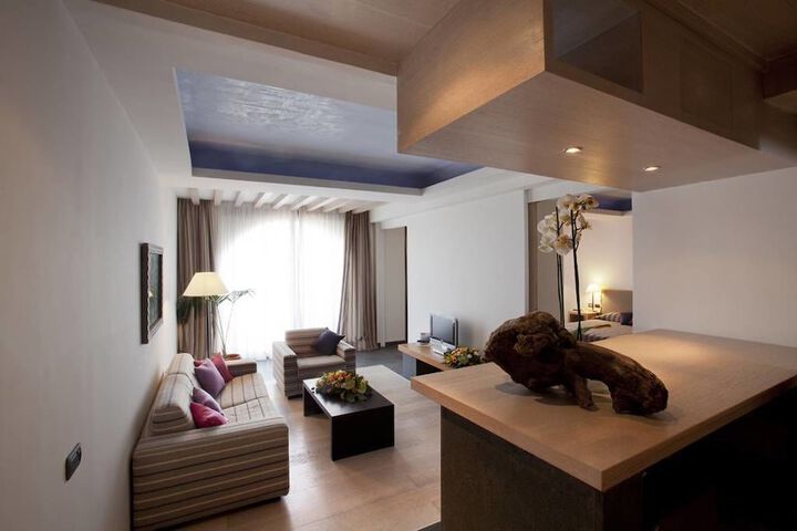 Room 15 of 67