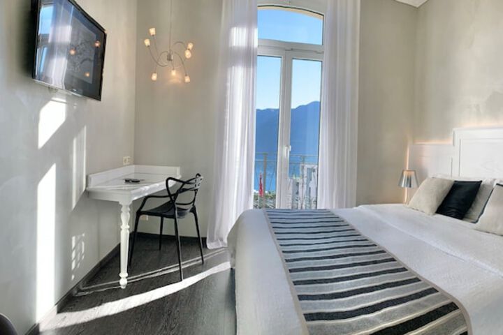 Room 7 of 59