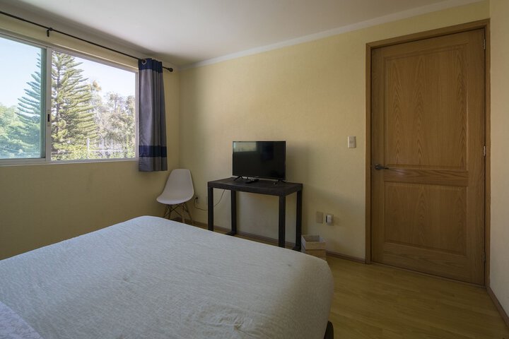 Room 26 of 75