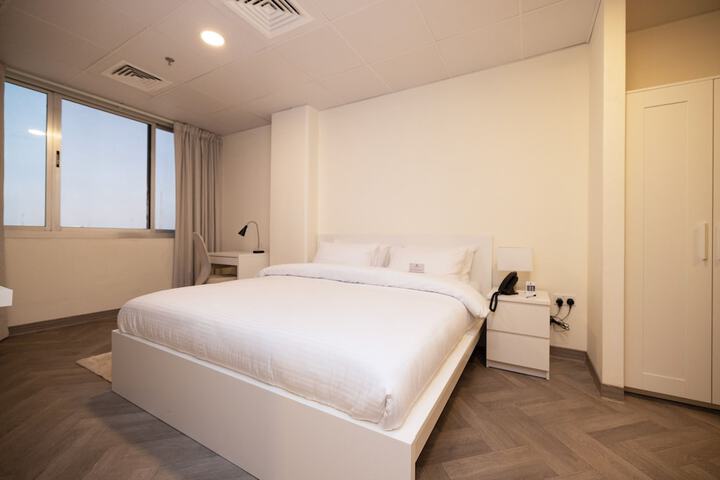 Room 15 of 25
