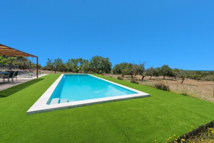 Pool 68 of 80