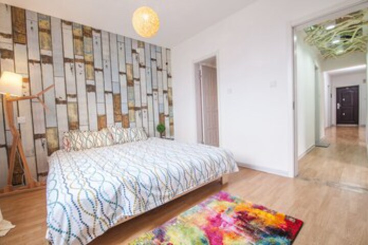 Room 15 of 15