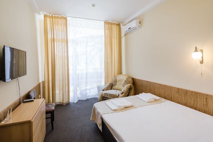 Room 26 of 30