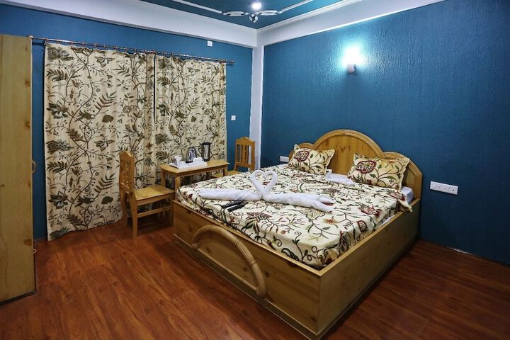 Room 5 of 41