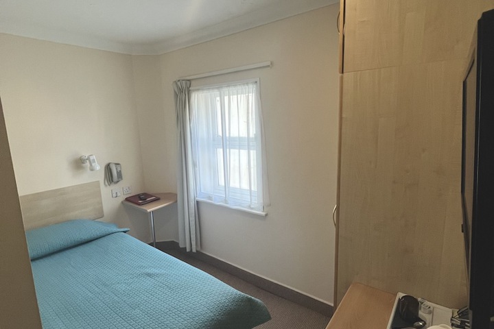 Room 9 of 59