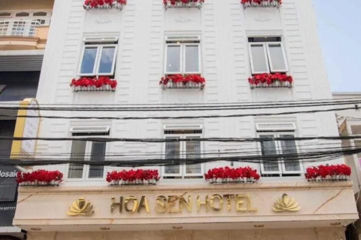 Hoa Sen Hotel
