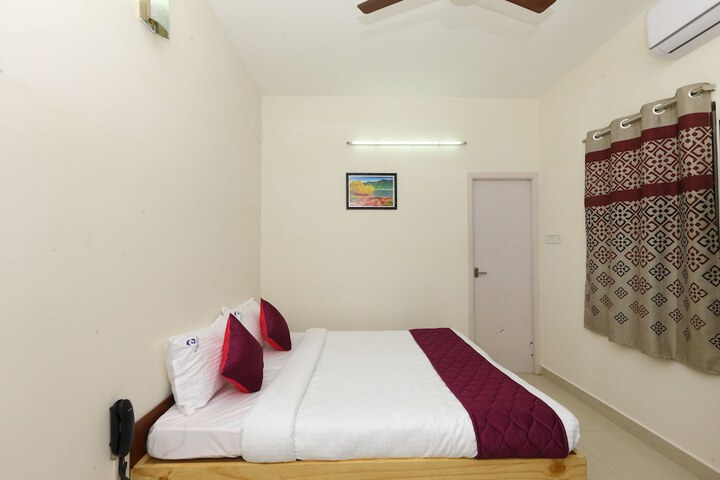 Room 14 of 25