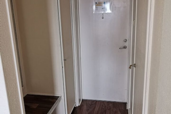 Room 6 of 50